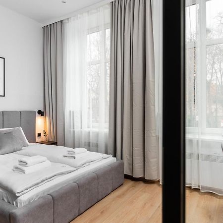Modern Centrally Located Apartments - By Upstairs Kraków Zewnętrze zdjęcie