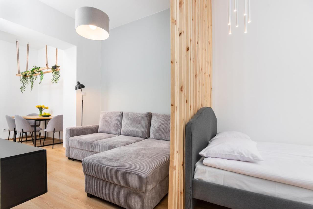 Modern Centrally Located Apartments - By Upstairs Kraków Zewnętrze zdjęcie