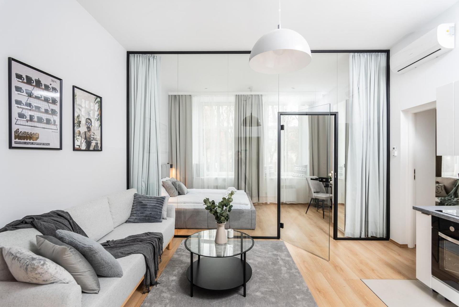 Modern Centrally Located Apartments - By Upstairs Kraków Zewnętrze zdjęcie