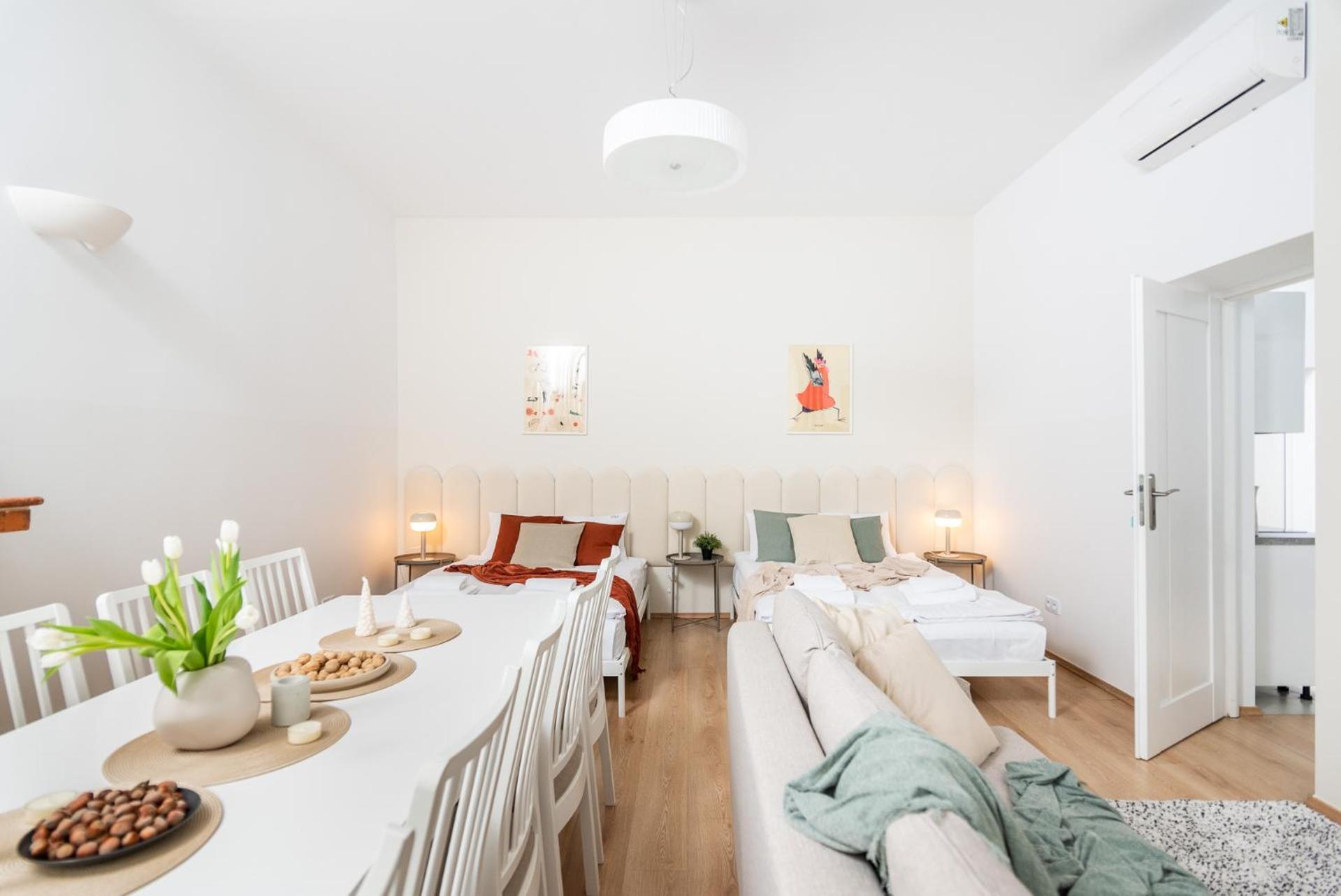 Modern Centrally Located Apartments - By Upstairs Kraków Zewnętrze zdjęcie