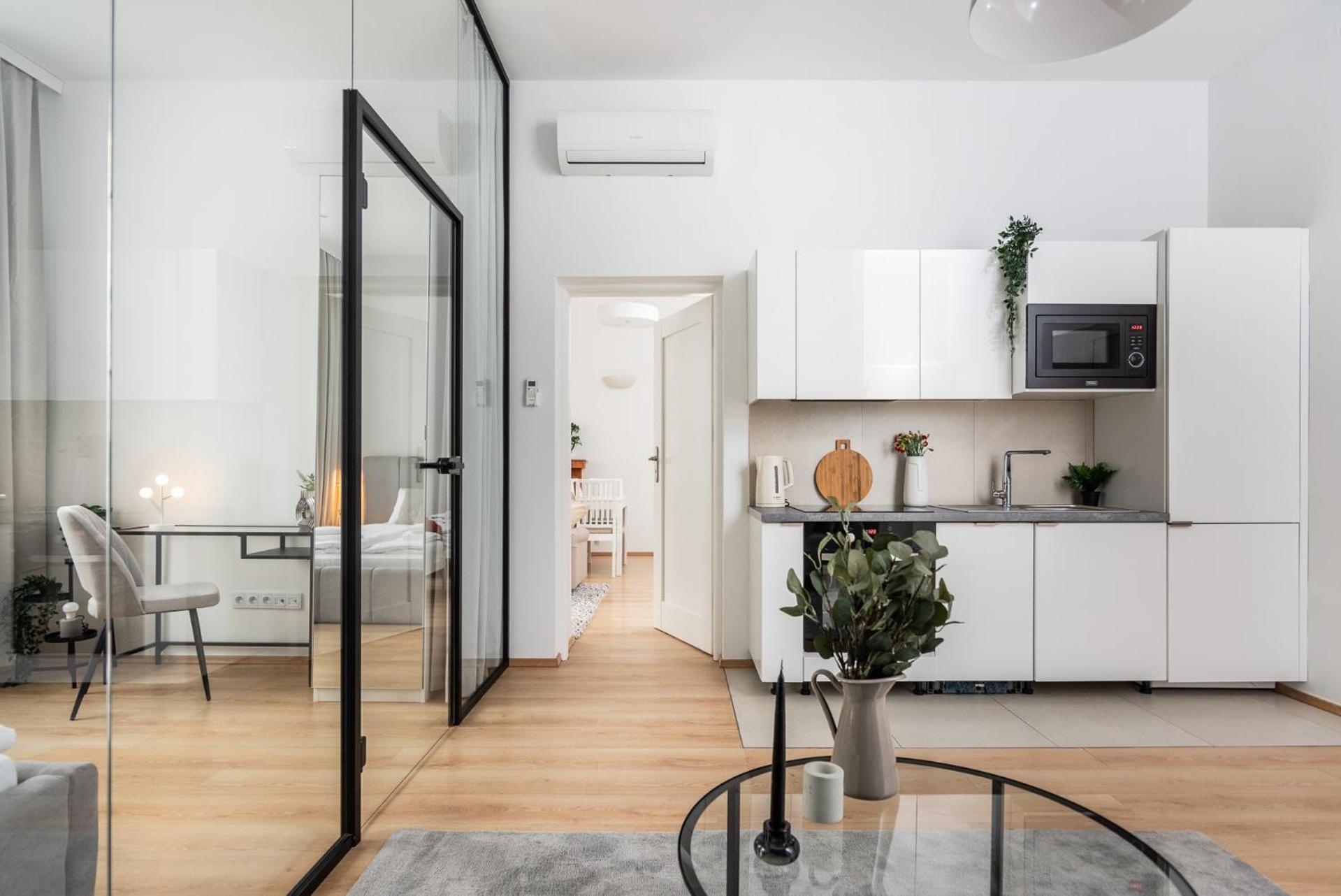 Modern Centrally Located Apartments - By Upstairs Kraków Zewnętrze zdjęcie